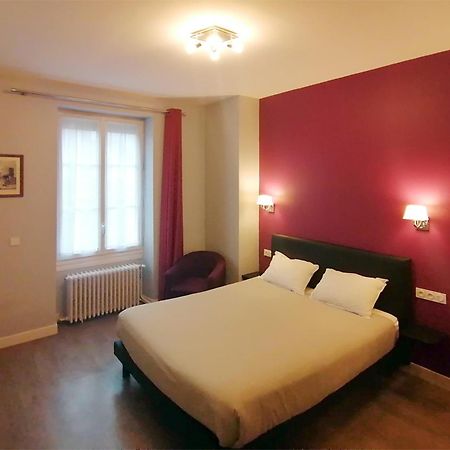 Hotel Le Dormeux Mehun-sur-Yevre ภายนอก รูปภาพ