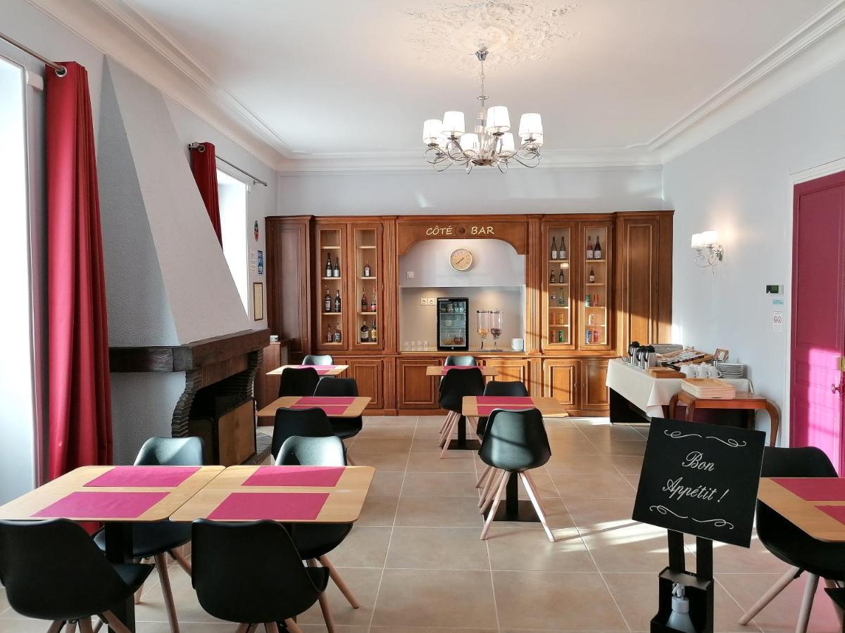 Hotel Le Dormeux Mehun-sur-Yevre ภายนอก รูปภาพ