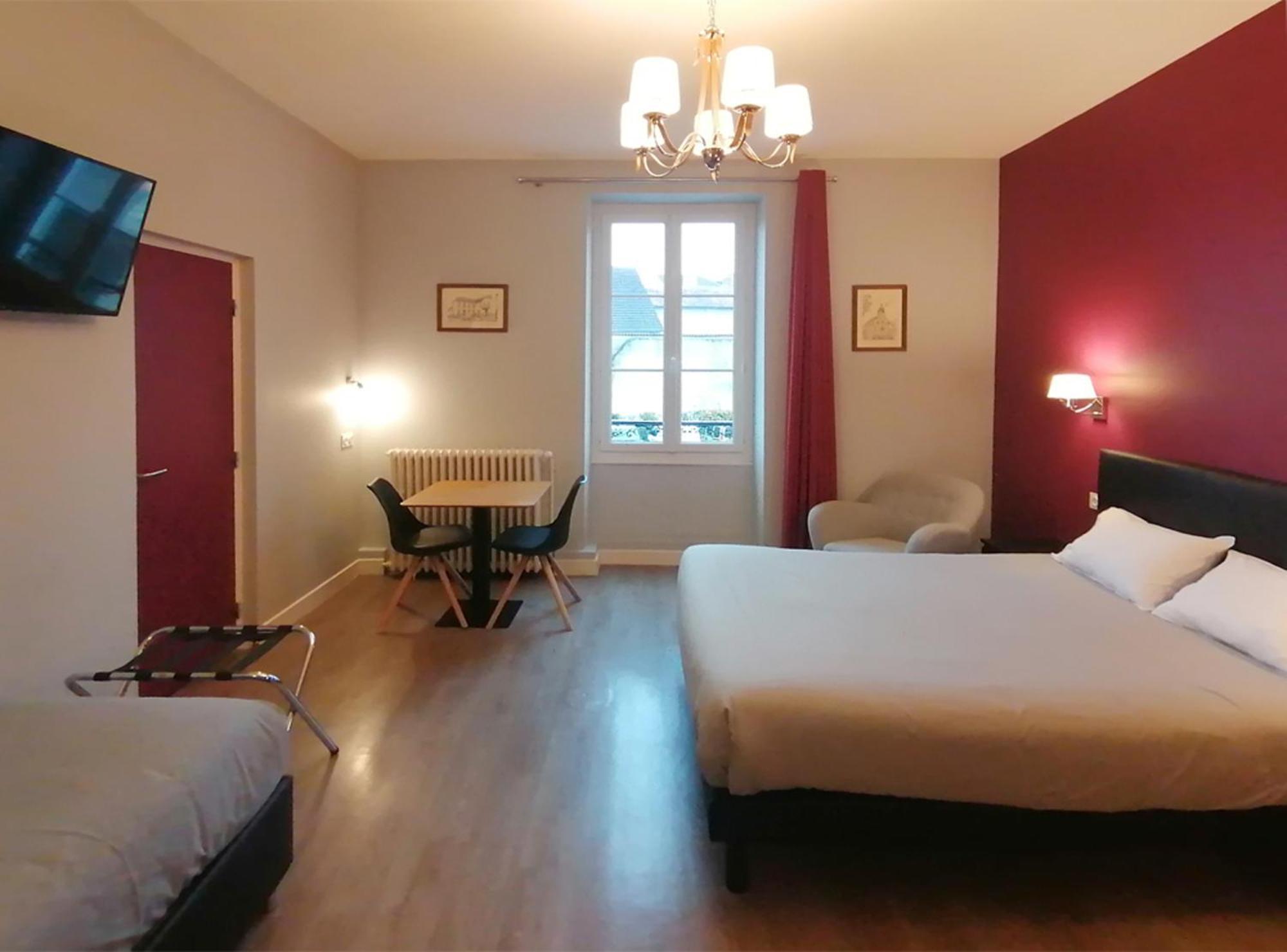 Hotel Le Dormeux Mehun-sur-Yevre ภายนอก รูปภาพ