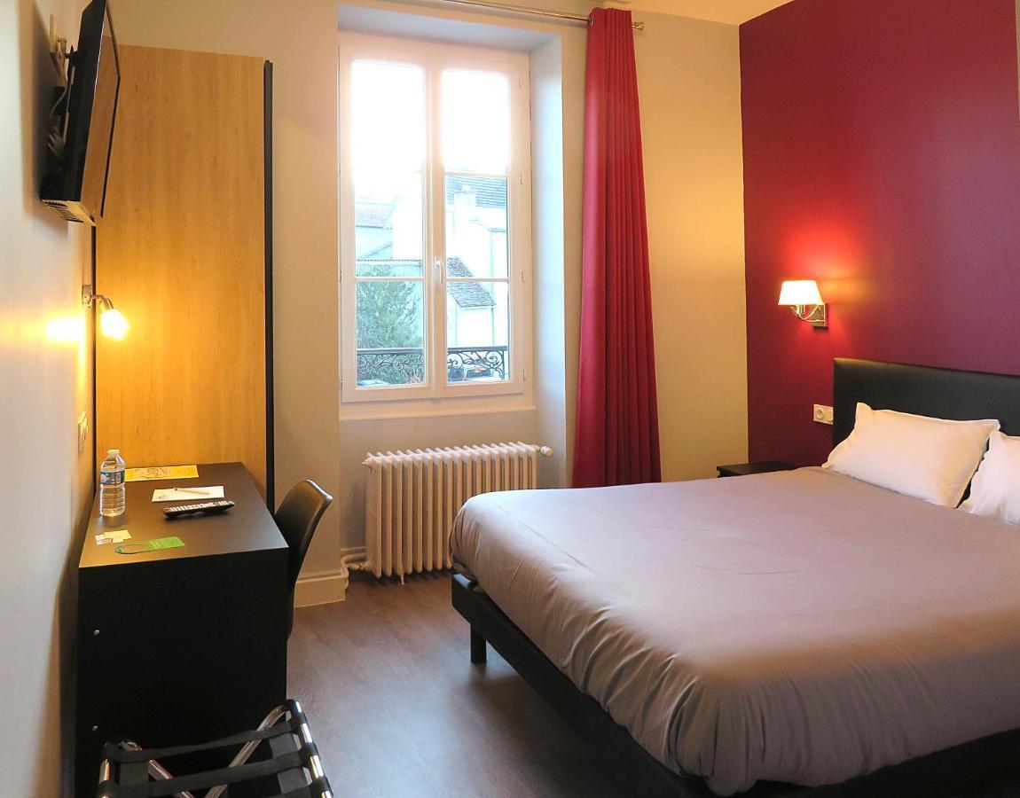 Hotel Le Dormeux Mehun-sur-Yevre ภายนอก รูปภาพ